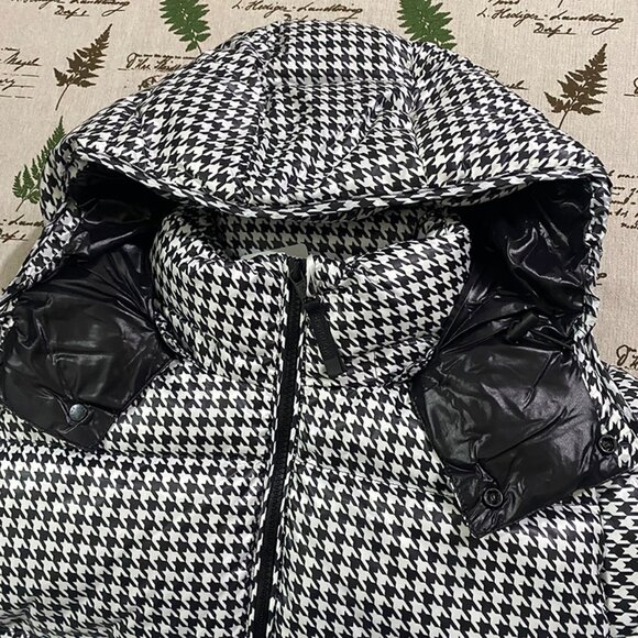 Moncler Genius Houndstooth Down Jacket White and Black - Picture 6 of 13